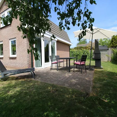 Nice House With Large Garden In And Near The Sea *