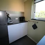Nice House With Large Garden In And Near The Sea 度假居